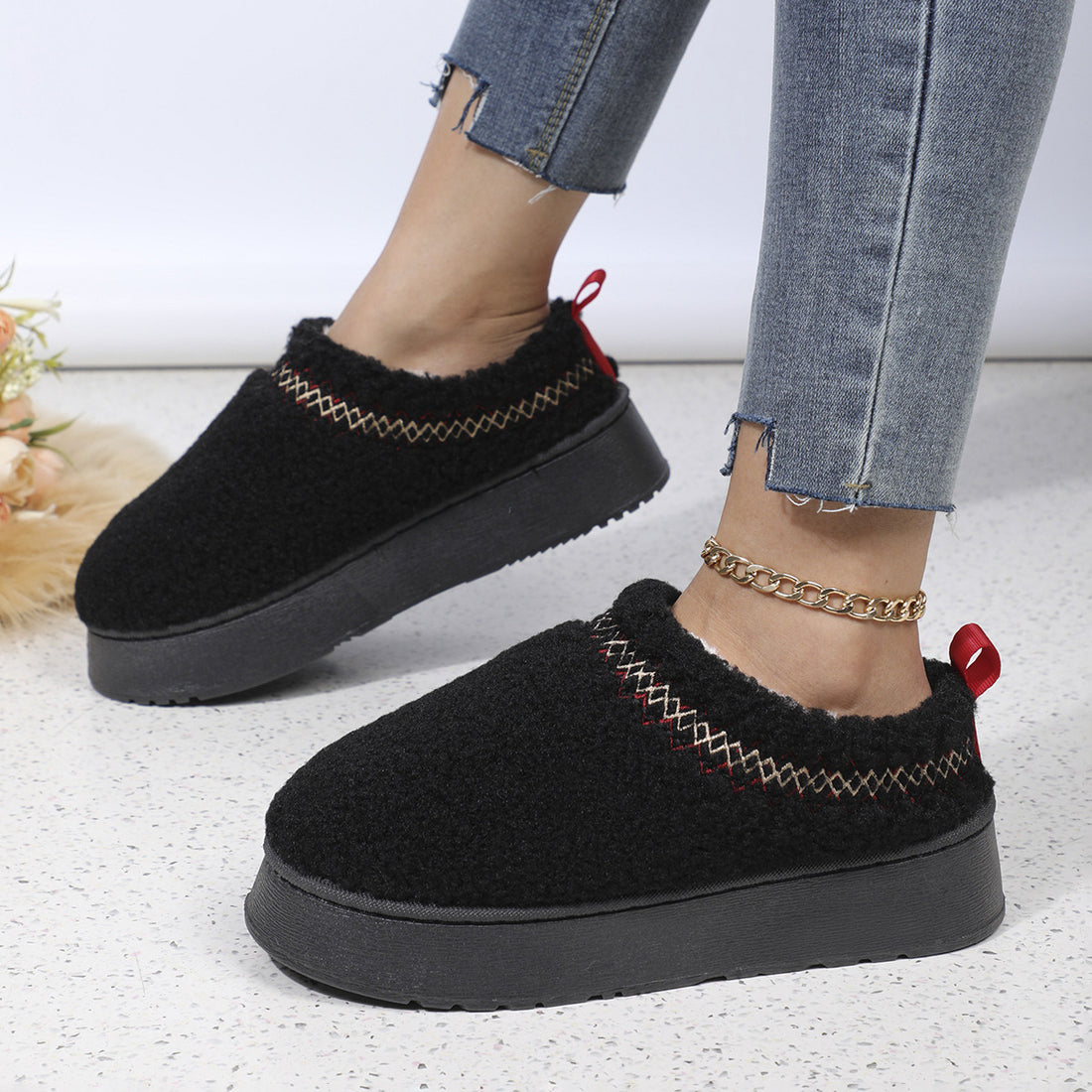 New Ethnic Style Sewing-edge Plush Slippers Winter Indoor Floor Thick-soled Slipper Fashion Outdoor Warm Garden Shoes Limorista