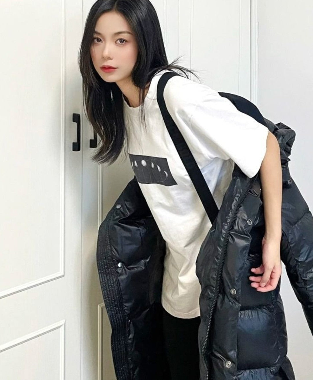 Black Gold White Goose Down Mid-length Elegant Hooded Windproof Overknee Thickened Warm Down Jacket Limorista