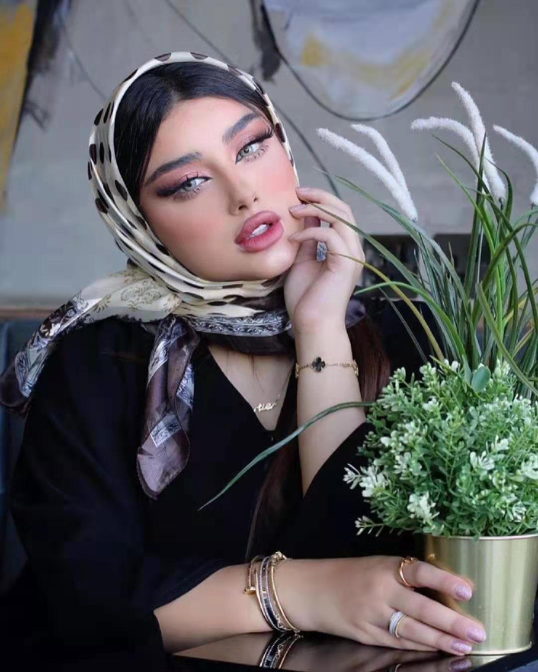 Chain Printed Scarf Women&