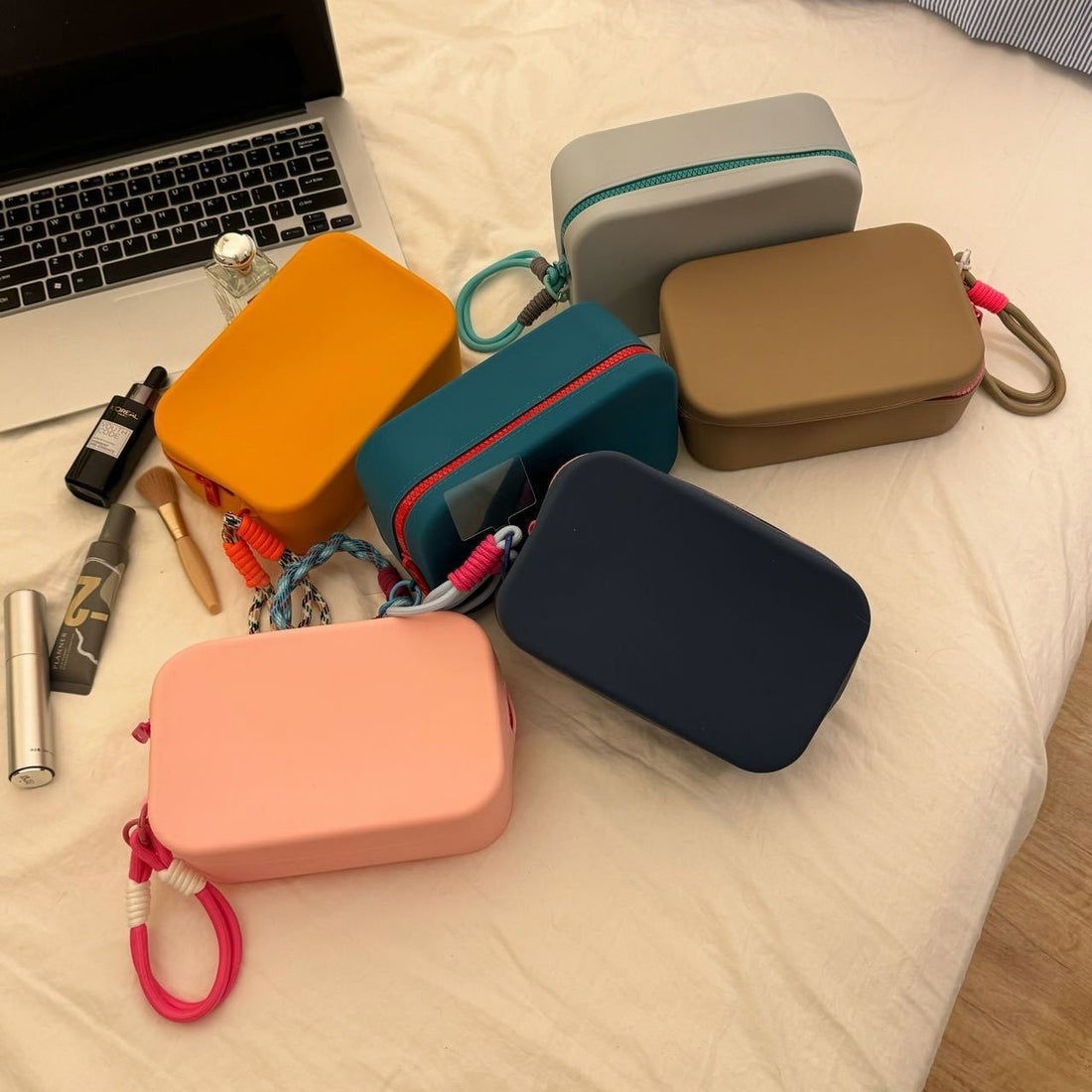 Silicone Cosmetic Bag Large Capacity Portable Waterproof Limorista
